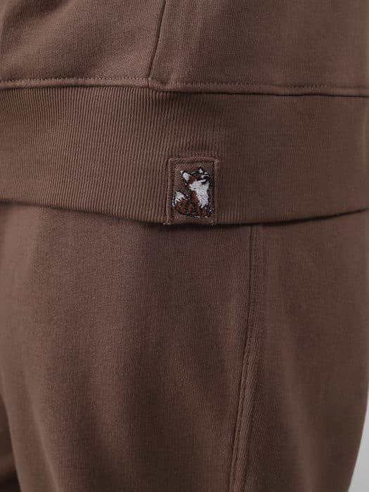 Woven label detail
